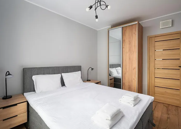 Wiktoryn Comfortable Two-room By Bookinghost *