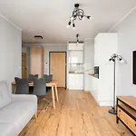 아파트 Wiktoryn Comfortable Two-room By Bookinghost