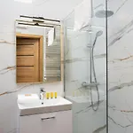Wiktoryn Comfortable Two-room By Bookinghost 아파트 바르샤바